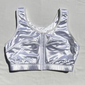 Enell Full Coverage High Impact Sports Bra White Plus 3 Front Close